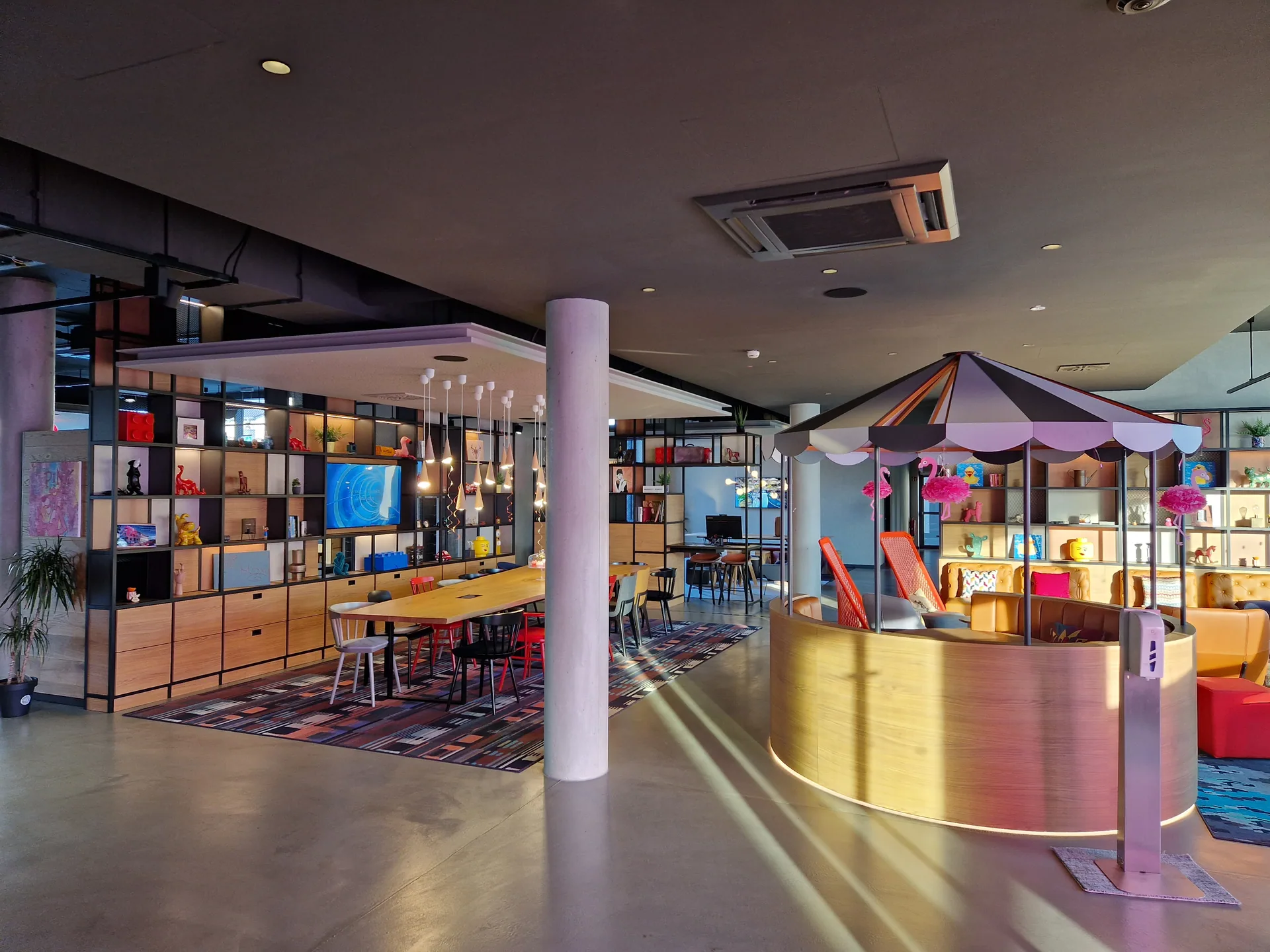 Klimatisierung der Aufenthaltsbereiche, Moxy Hotel Rust